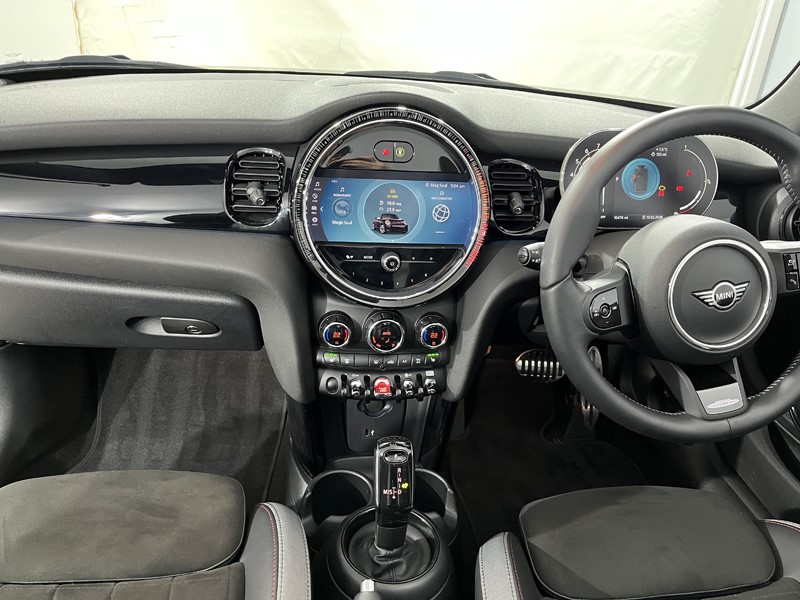 Used MINI Convertible 2023 for sale - 77619364: Photo 4