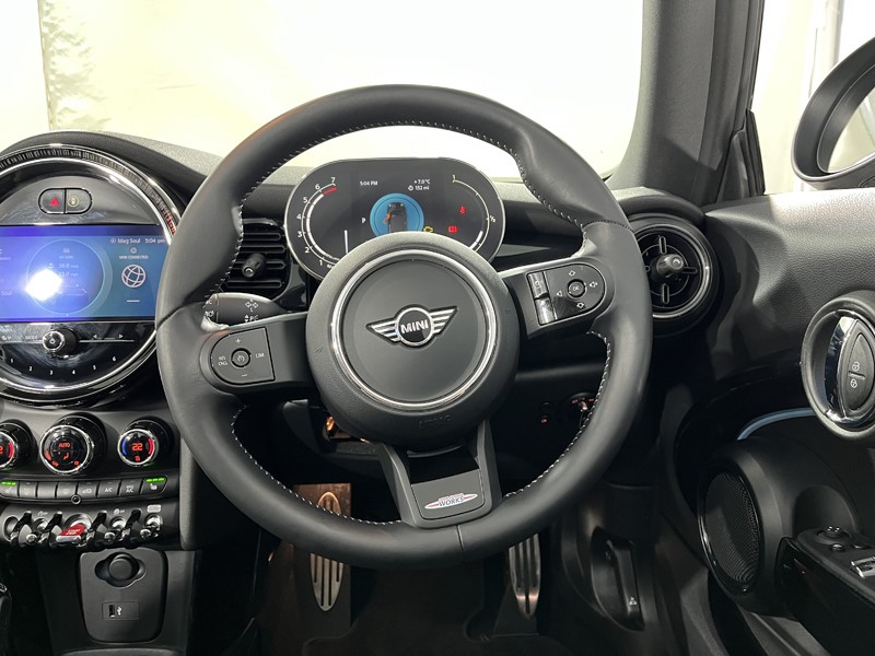 Used MINI Convertible 2023 for sale - 77619364: Photo 5