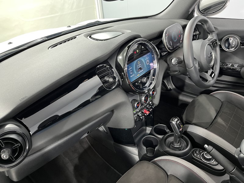 Used MINI Convertible 2023 for sale - 77619364: Photo 7