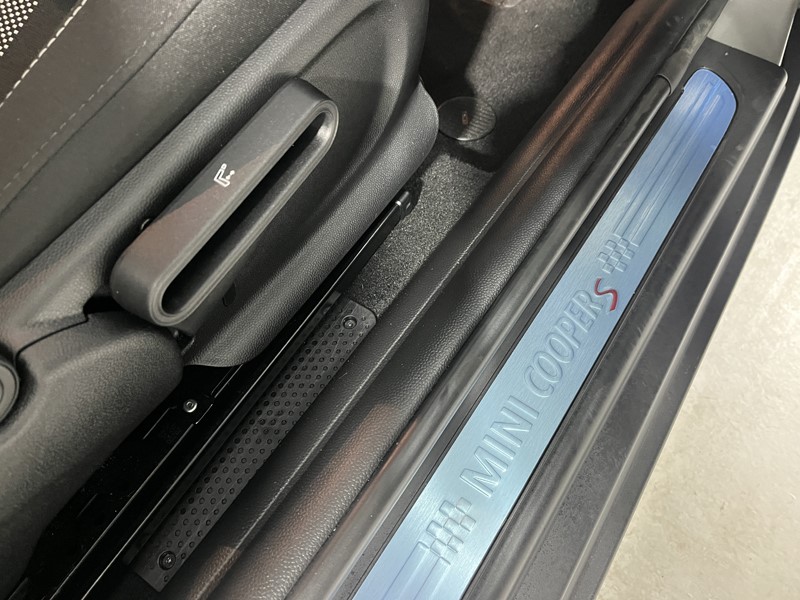 Used MINI Convertible 2024 for sale - 76981345: Photo 18