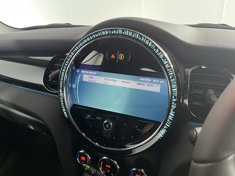 Used MINI Convertible 2024 for sale - 76981345: Photo 28