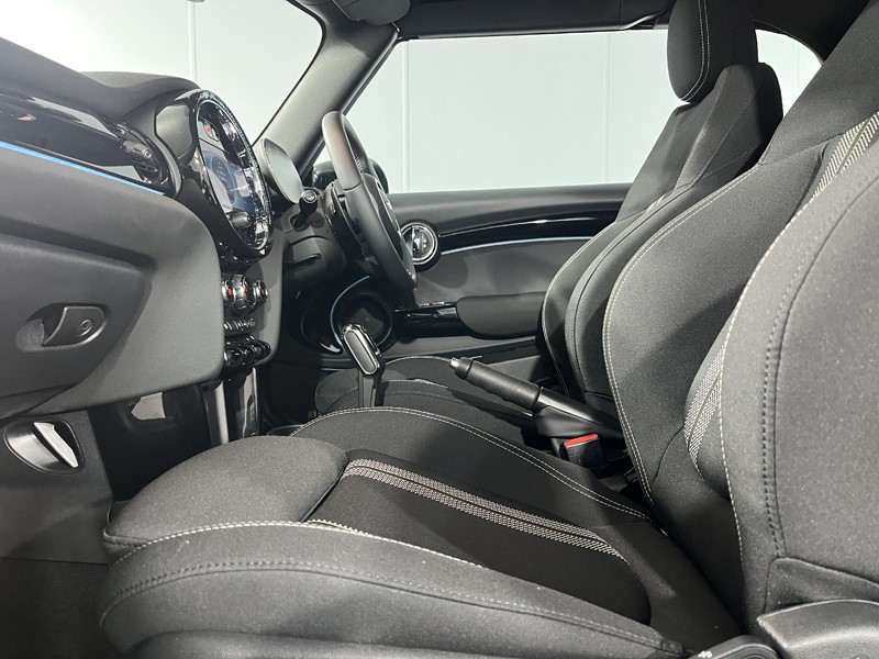 Used MINI Convertible 2024 for sale - 76981345: Photo 33