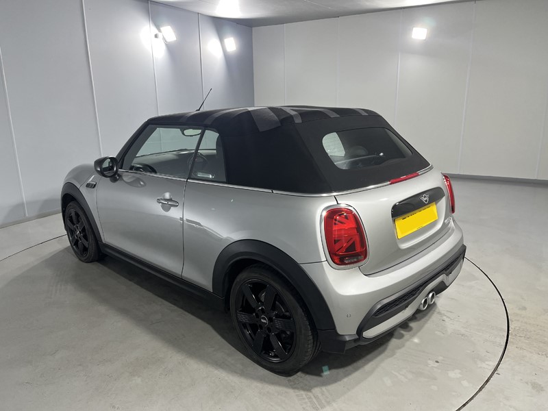 Used MINI Convertible 2024 for sale - 76981345: Photo 36