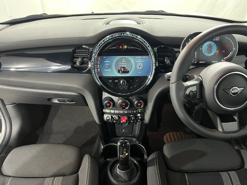 Used MINI Convertible 2024 for sale - 76981345: Photo 4