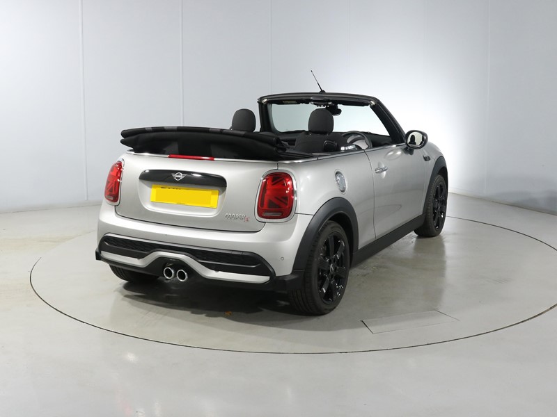 Used MINI Convertible 2024 for sale - 76981345: Photo 43