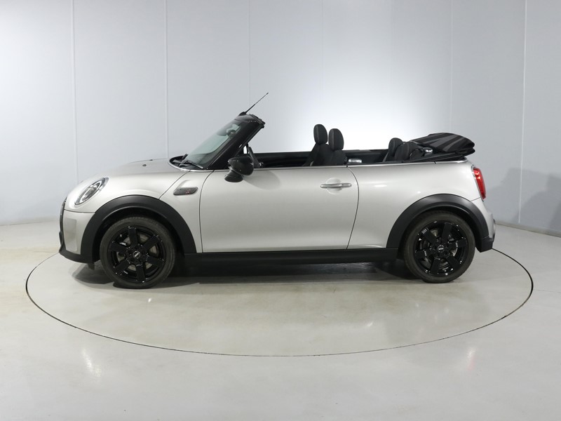 Used MINI Convertible 2024 for sale - 76981345: Photo 44
