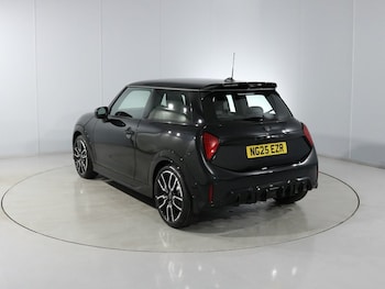 Used MINI Cooper 2025 for sale - 76980820: Photo