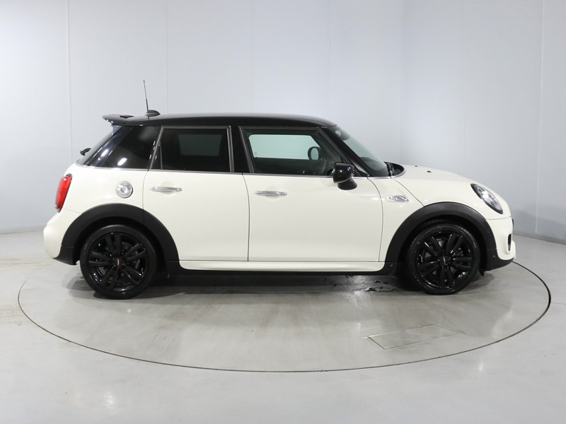 Used MINI Hatch 2019 for sale - 77248089: Photo 3