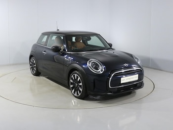 Used MINI Hatch 2021 for sale - 76982002: Photo