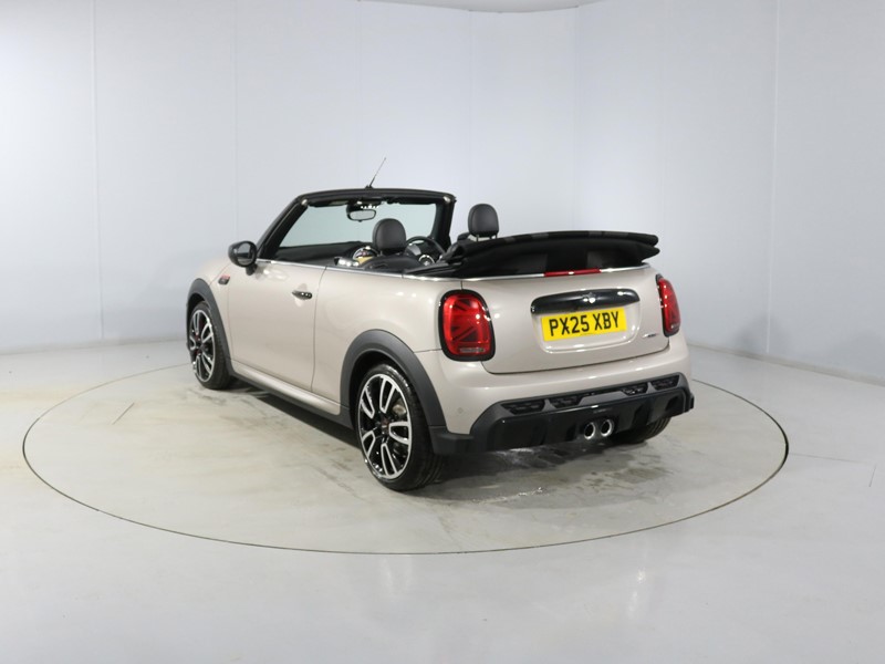 Used MINI Convertible 2025 for sale - 77581511: Photo 2