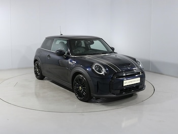 Used MINI Hatch 2023 for sale - 79071147: Photo
