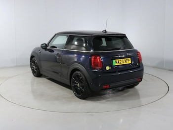 Used MINI Hatch 2023 for sale - 79071147: Photo
