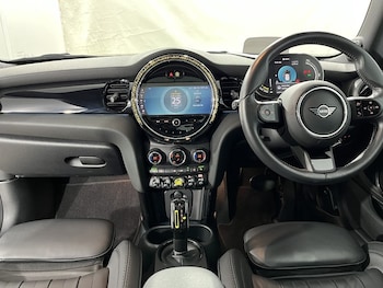 Used MINI Hatch 2023 for sale - 79071147: Photo