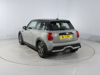 Used MINI Hatch 2021 for sale - 79444670: Photo