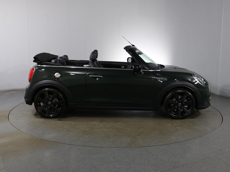 Used MINI Convertible 2022 for sale - 76980882: Photo 3