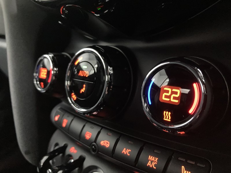 Used MINI Convertible 2022 for sale - 76980882: Photo 33