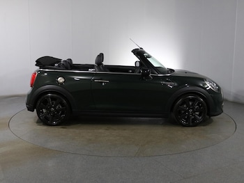 Used MINI Convertible 2022 for sale - 76980882: Photo