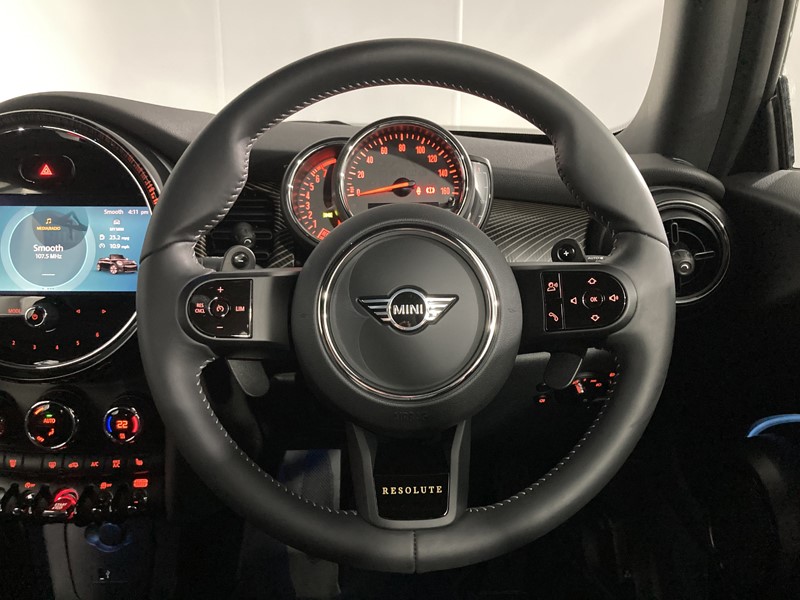 Used MINI Convertible 2022 for sale - 76980882: Photo 5