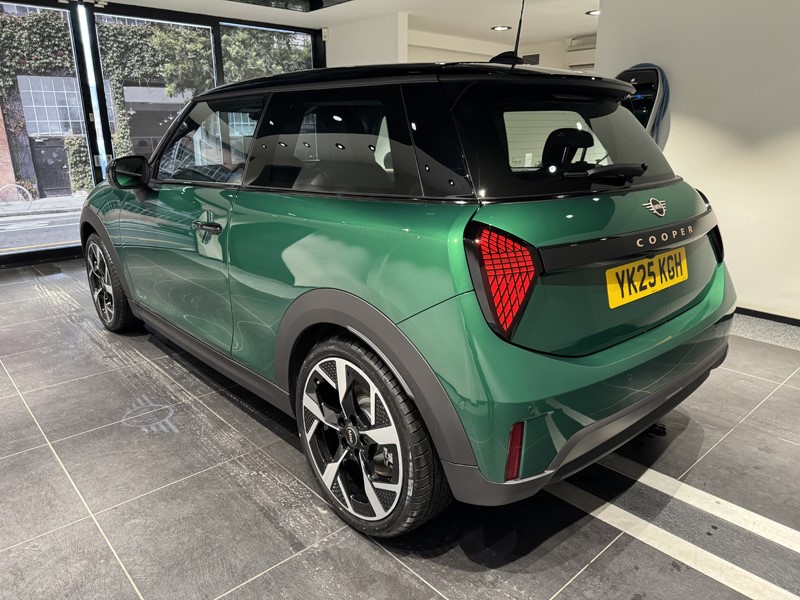 Used MINI Cooper 2025 for sale - 77504476: Photo 2
