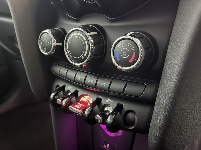 Used MINI Hatch 2020 for sale - 77901203: Photo 27