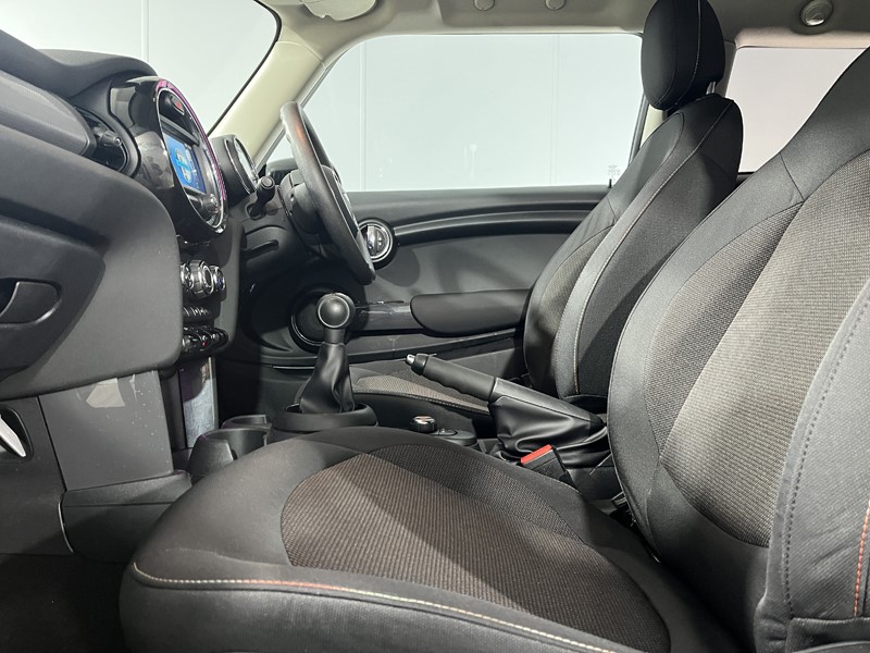 Used MINI Hatch 2020 for sale - 77901203: Photo 30