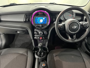 Used MINI Hatch 2020 for sale - 77901203: Photo