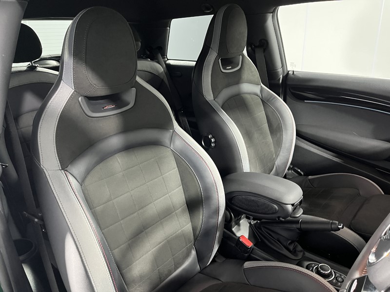 Used MINI Hatch 2024 for sale - 76981024: Photo 11