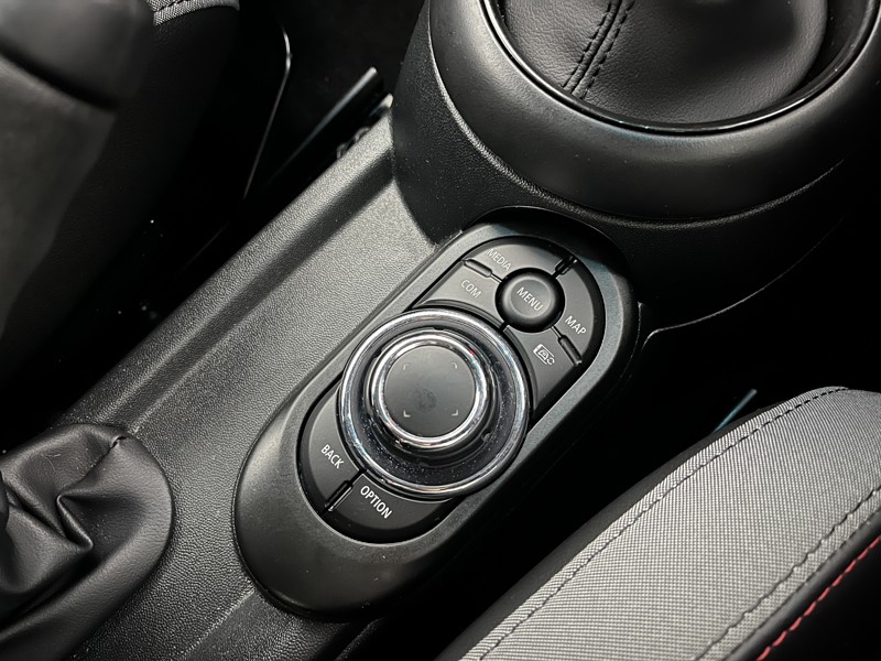 Used MINI Hatch 2024 for sale - 76981024: Photo 31