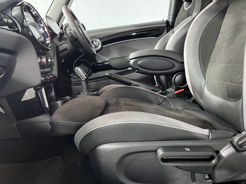 Used MINI Hatch 2024 for sale - 76981024: Photo 33