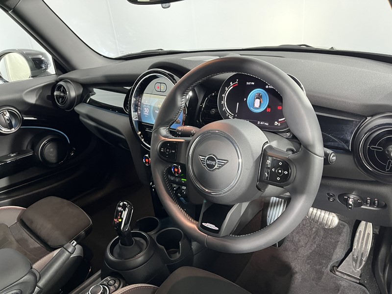 Used MINI Hatch 2024 for sale - 76981024: Photo 6