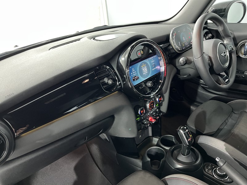 Used MINI Hatch 2023 for sale - 76982174: Photo 7