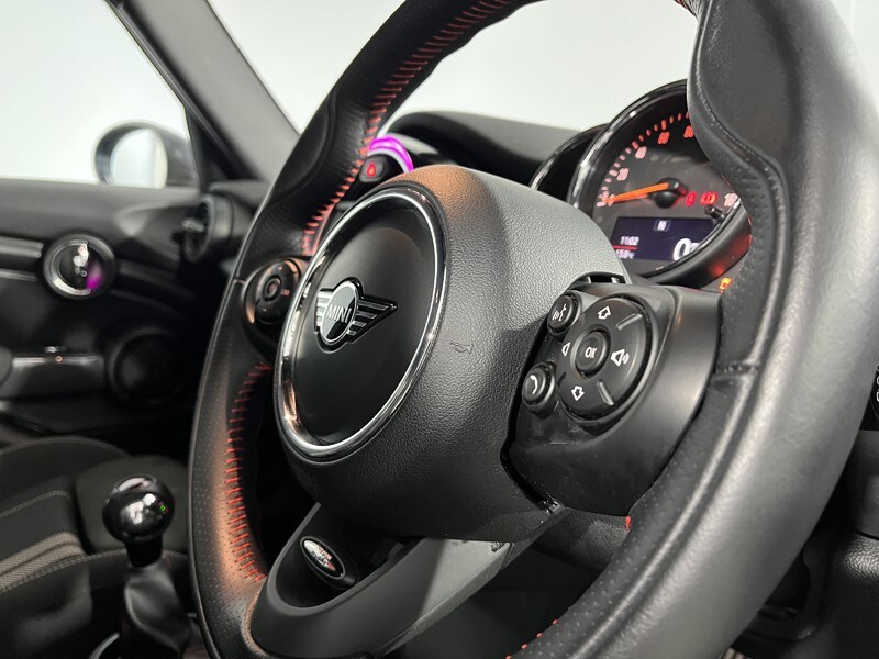 Used MINI Hatch 2019 for sale - 77718100: Photo 22