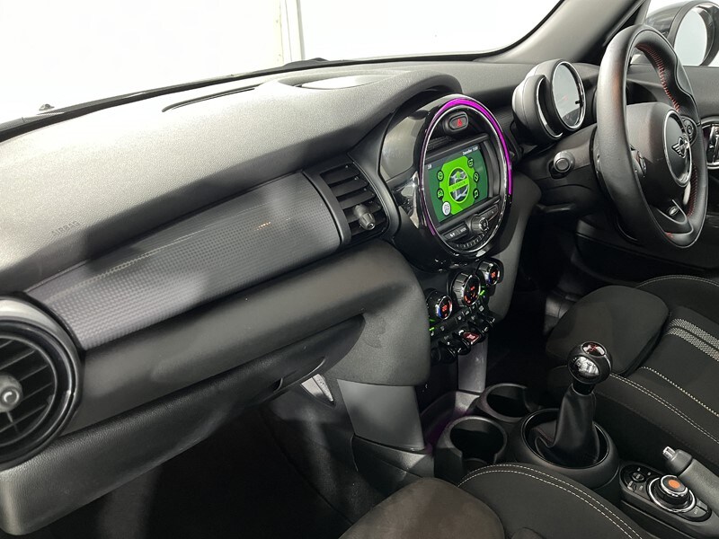 Used MINI Hatch 2019 for sale - 77718100: Photo 7