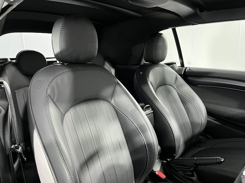 Used MINI Convertible 2023 for sale - 76981164: Photo 11