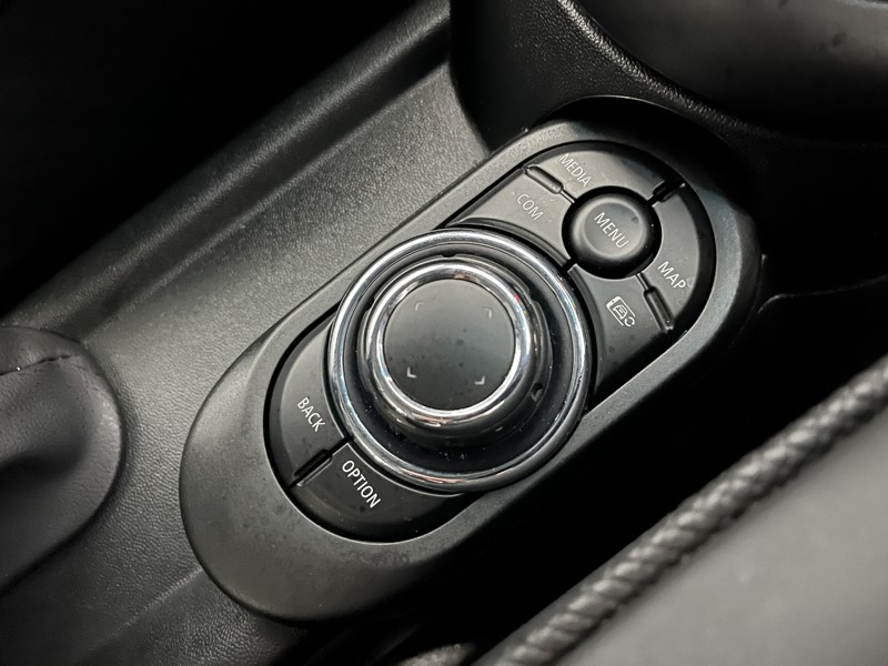 Used MINI Convertible 2023 for sale - 76981164: Photo 32