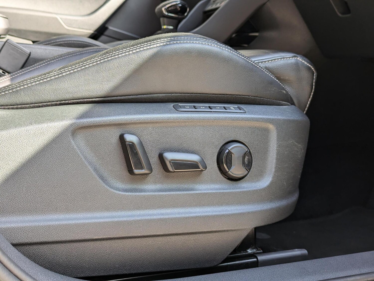 Used Skoda Karoq 2019 for sale - 76153109: Photo 15