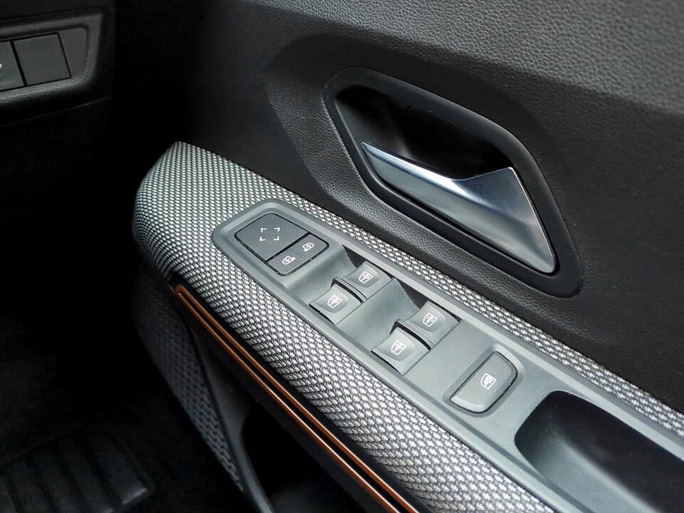 Used Dacia Sandero Stepway 2021 for sale - 76484328: Photo 19