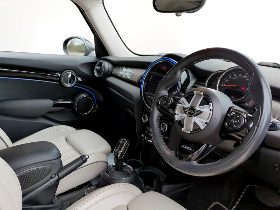 Used MINI Hatch 2019 for sale - 76965647: Photo 6