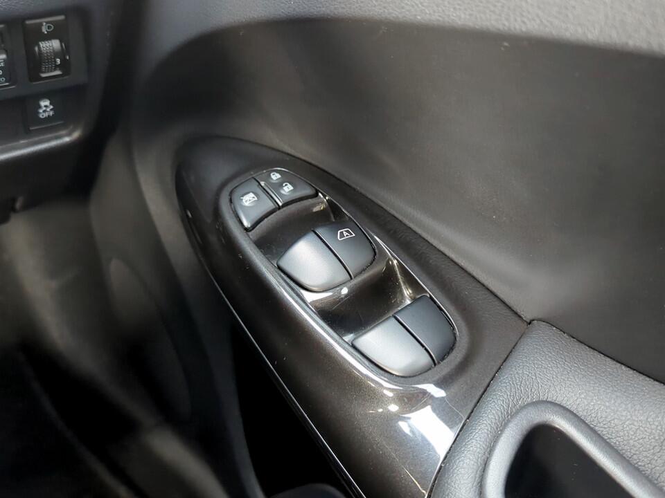 Used Nissan Juke 2018 for sale - 76936399: Photo 19