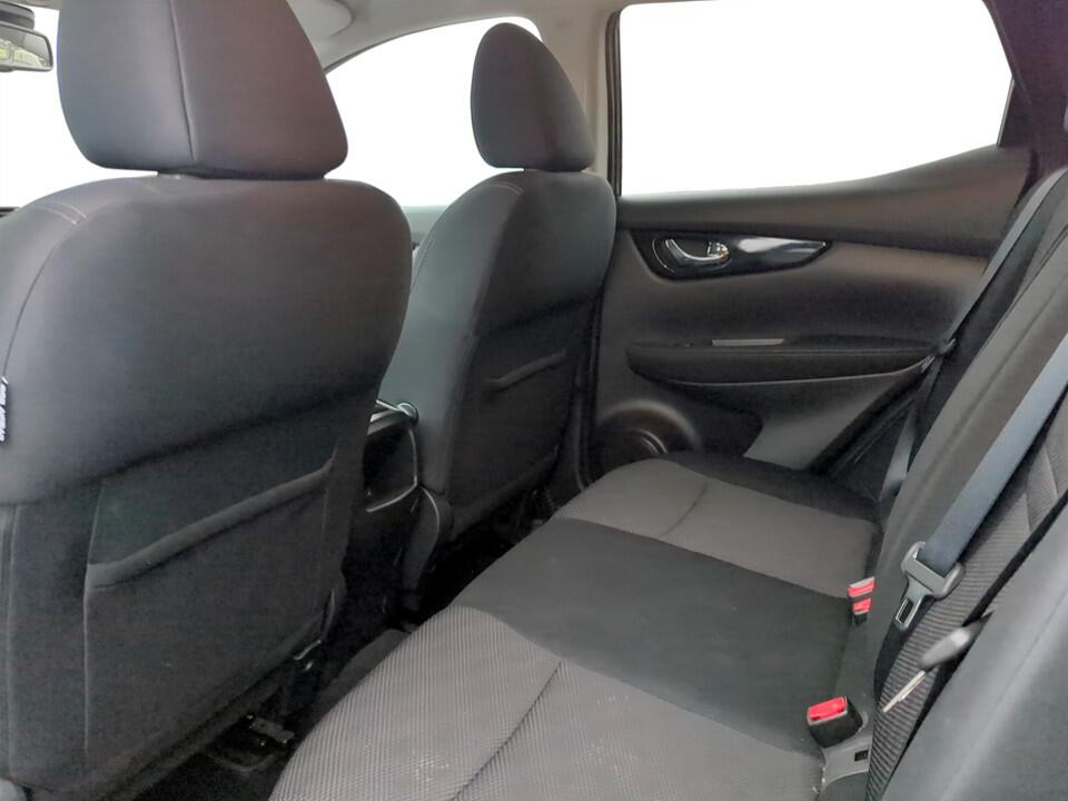 Used Nissan Qashqai 2015 for sale - 77267132: Photo 12