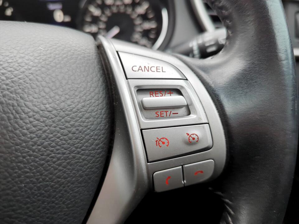 Used Nissan Qashqai 2015 for sale - 77267132: Photo 18