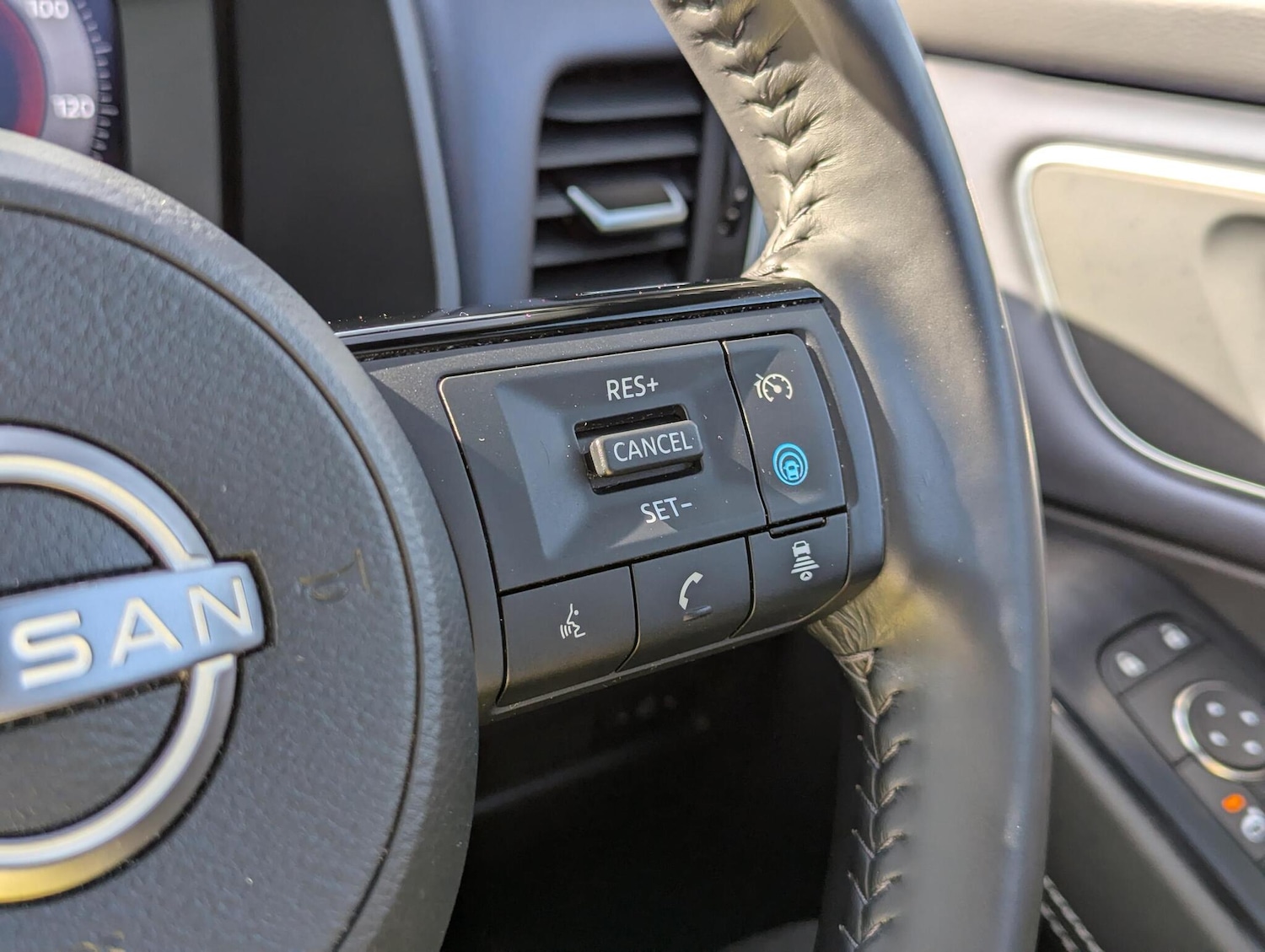 Used Nissan Qashqai 2022 for sale - 76152790: Photo 17