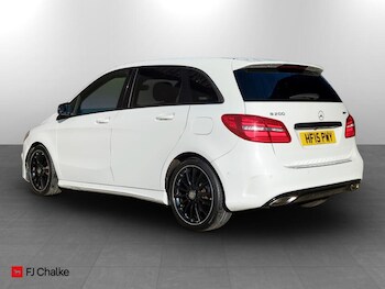 Used Mercedes-Benz B Class 2015 for sale - 76865635: Photo