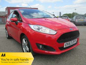 2013 (63) - 1.25 82 Zetec 5dr