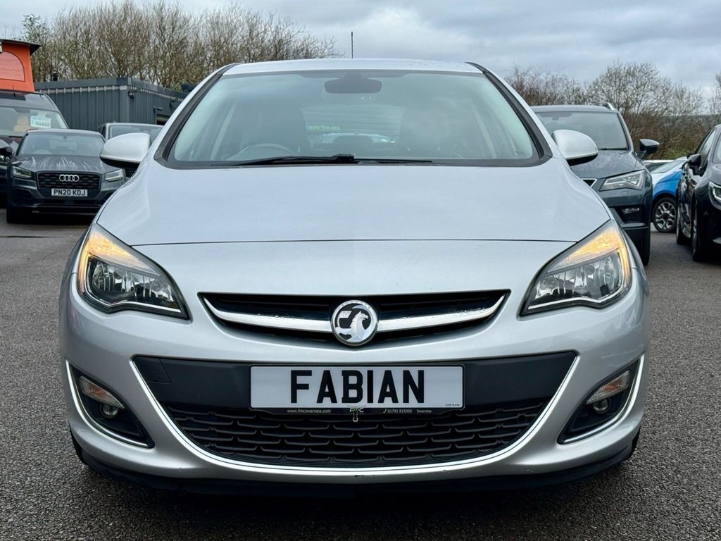 Used Vauxhall Astra 2015 for sale - 77654918: Photo 4