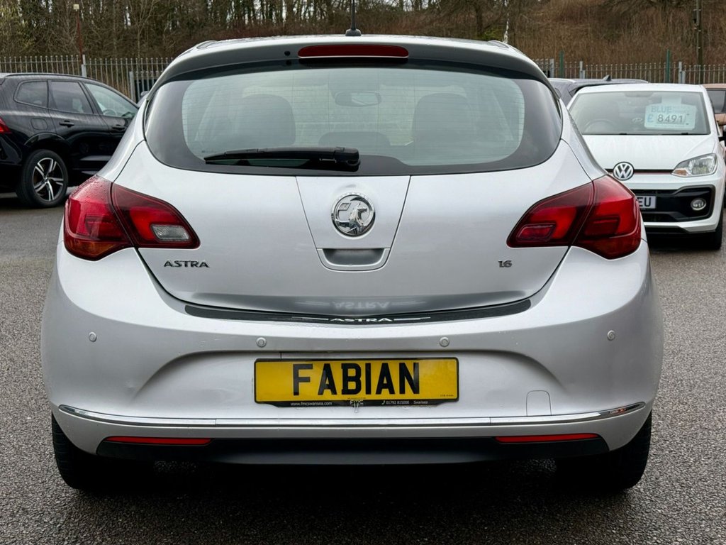 Used Vauxhall Astra 2015 for sale - 77654918: Photo 9
