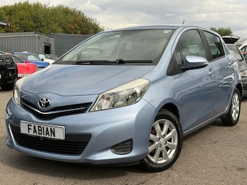 Used Toyota Yaris 2013 for sale - 79598591: Photo