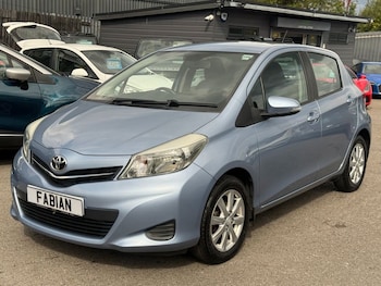 Used Toyota Yaris 2013 for sale - 79598591: Photo