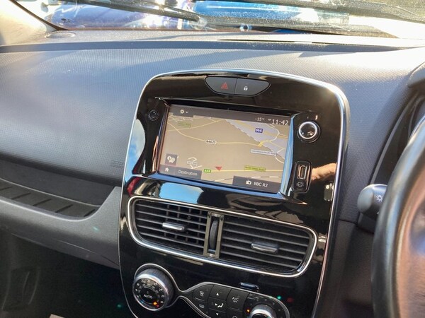 Used Renault Clio 2017 for sale - 69174973: Photo 15