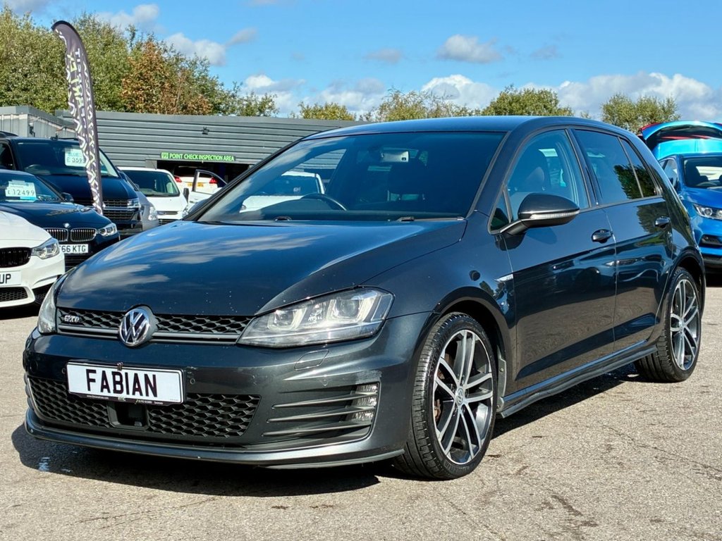 Used Volkswagen Golf 2015 for sale - 76048450: Photo 2